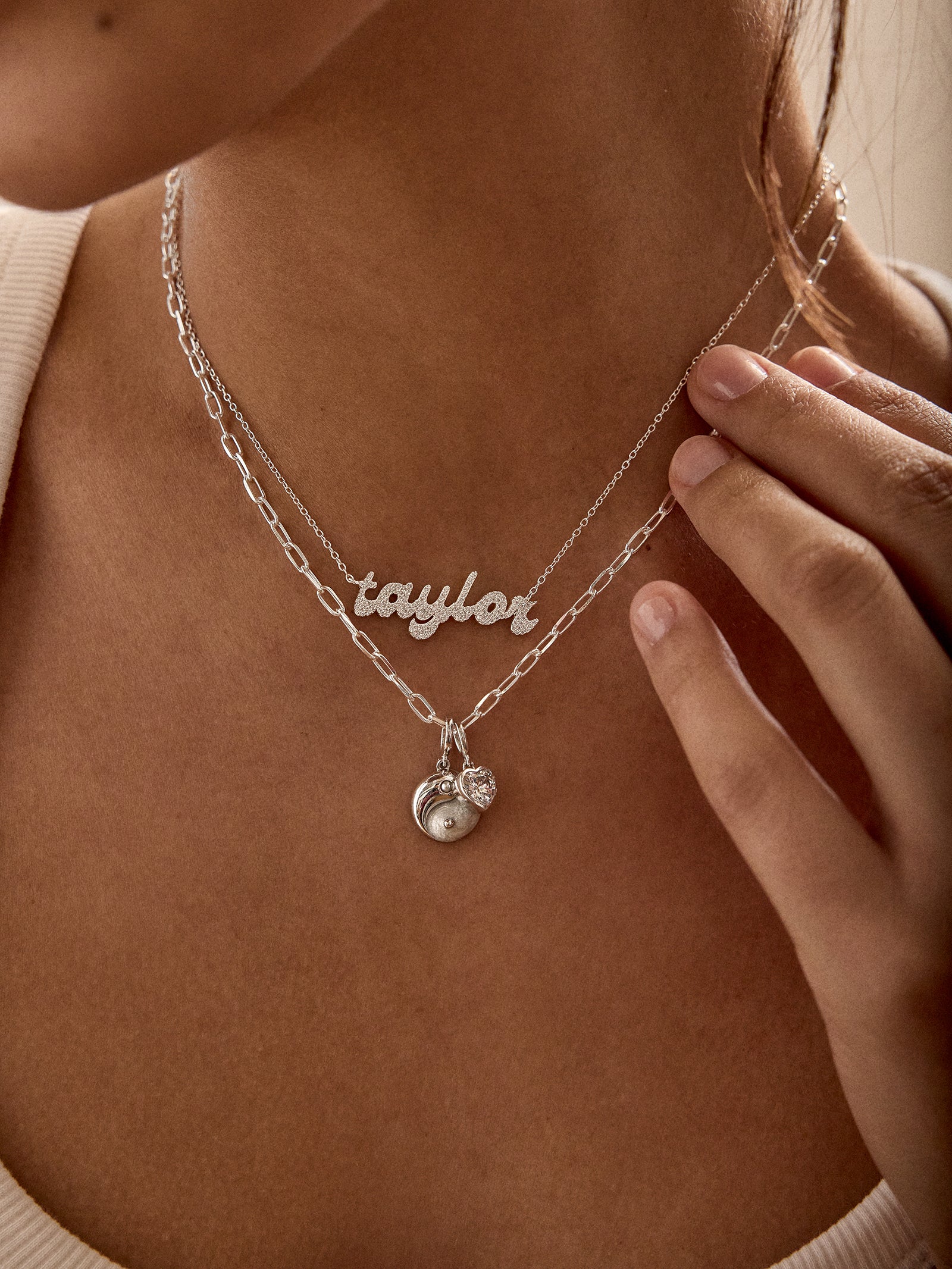 14K Gold Custom Nameplate Necklace - Luxe - Image 6