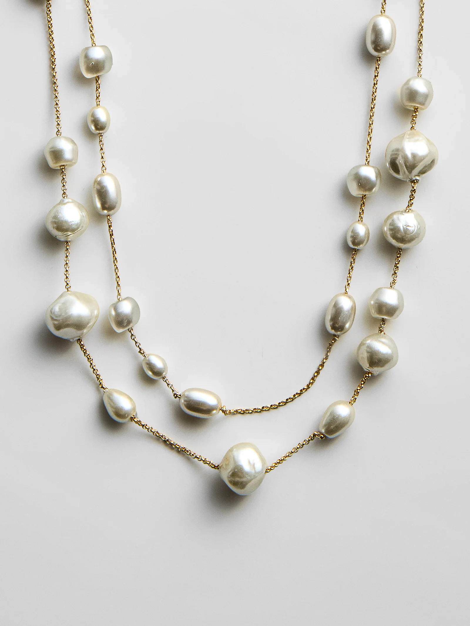 Blair Layered Pearl Necklace - Blair Layered Pearl Necklace - Image 3