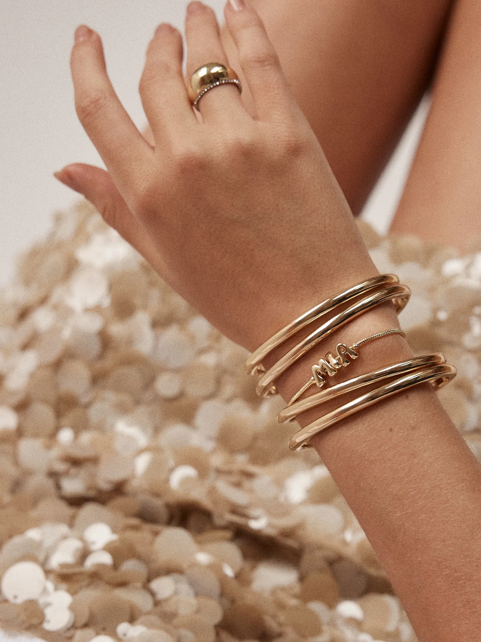 Nadia Classic Hinge Bangle - Classic Thin Gold - Image 3