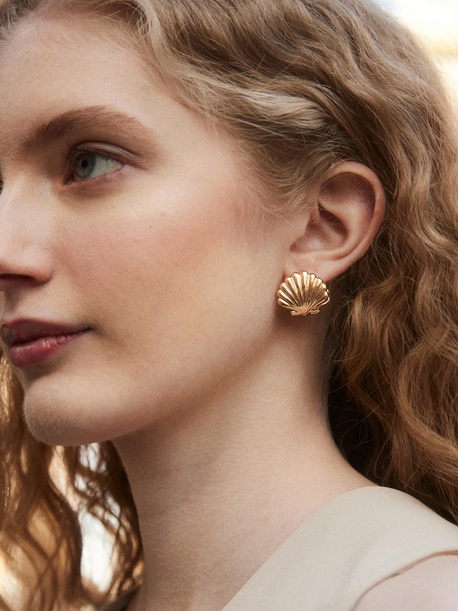Halle Seashell Earrings - Gold - Image 2