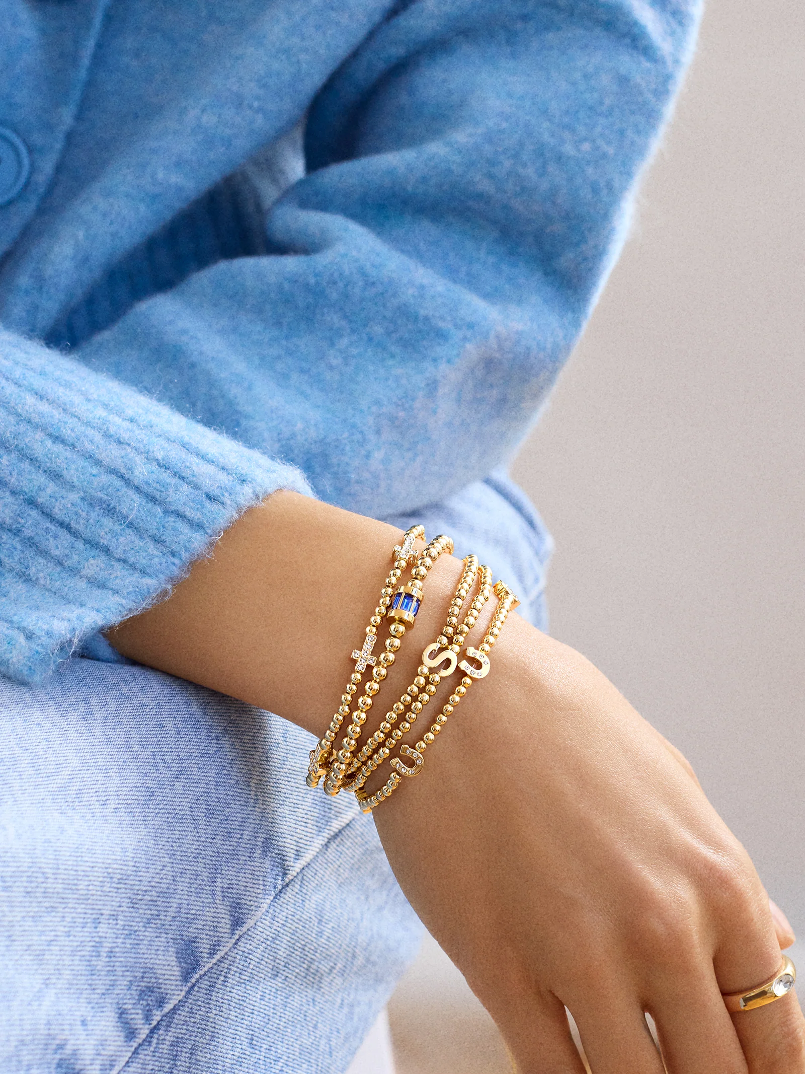 Ivy Initial Pisa Bracelet - Gold - Image 2