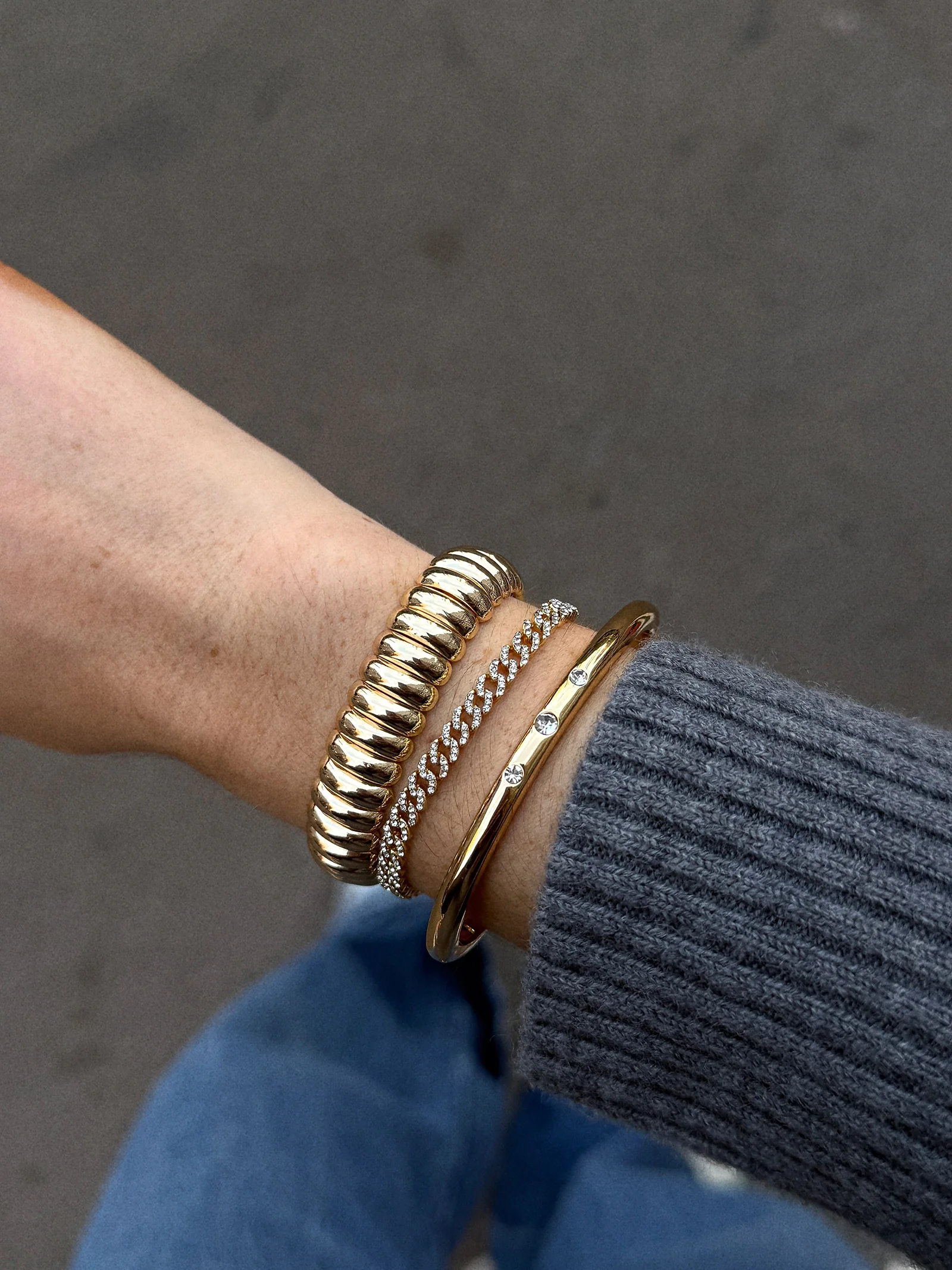 Keira Ribbed Bracelet - Gold - Image 2