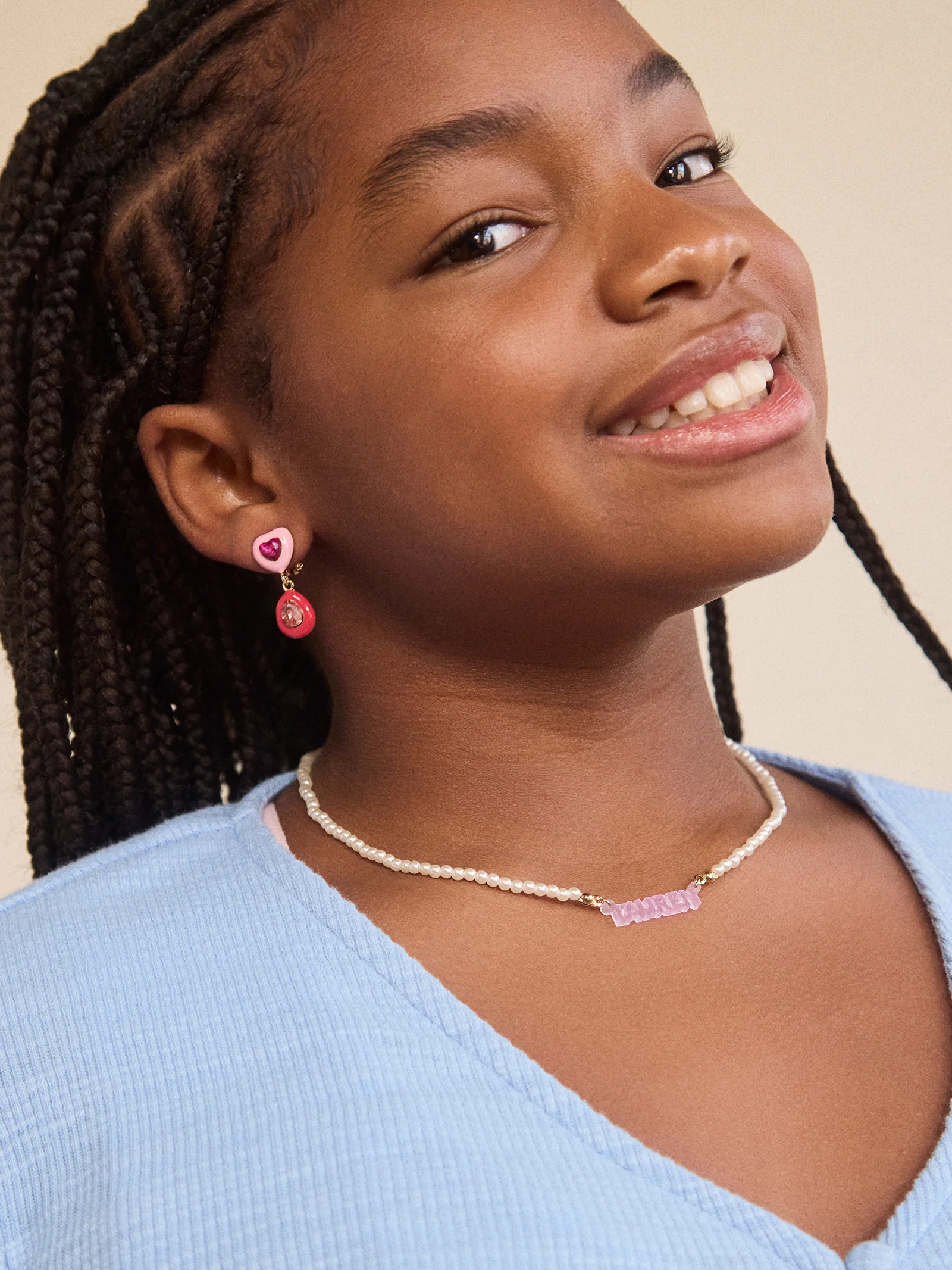Beaded Kids' Custom Nameplate Necklace - Pearl - Image 2