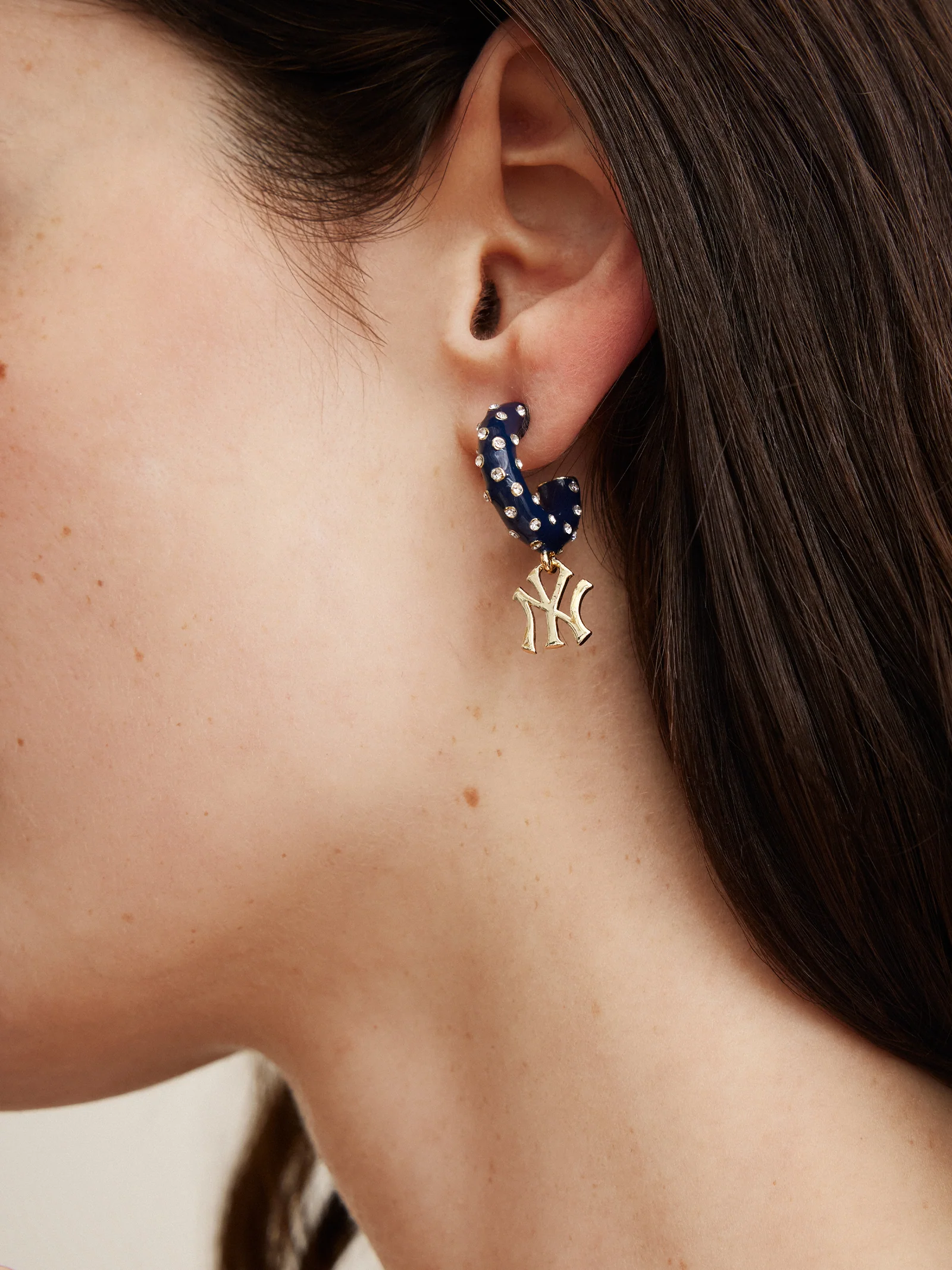 MLB Enamel Hoop Earrings - New York Yankees - Image 4