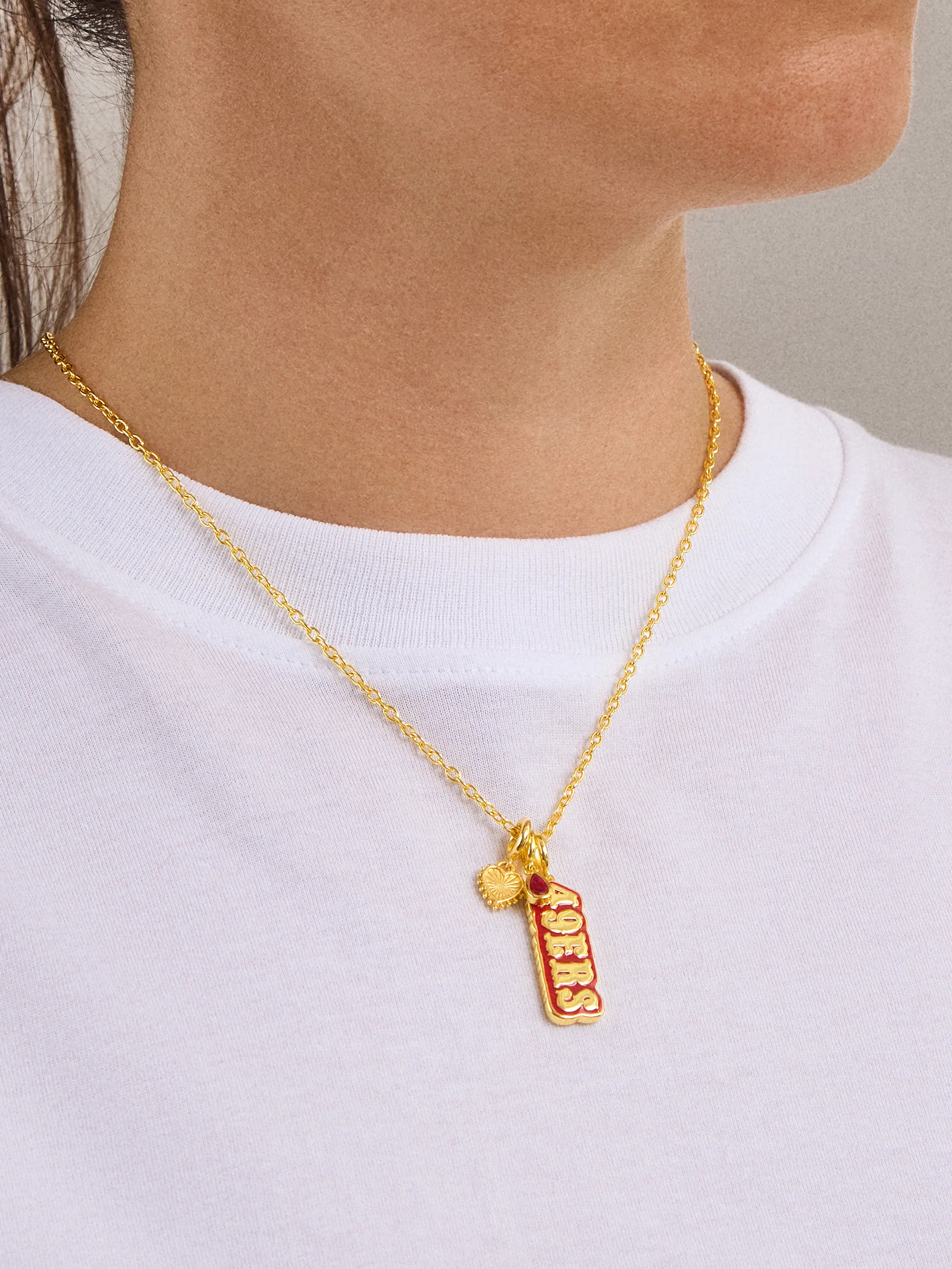 WEAR By Erin Andrews x BaubleBar San Francisco 49ers Cluster Charm - San Francisco 49ers - Image 2