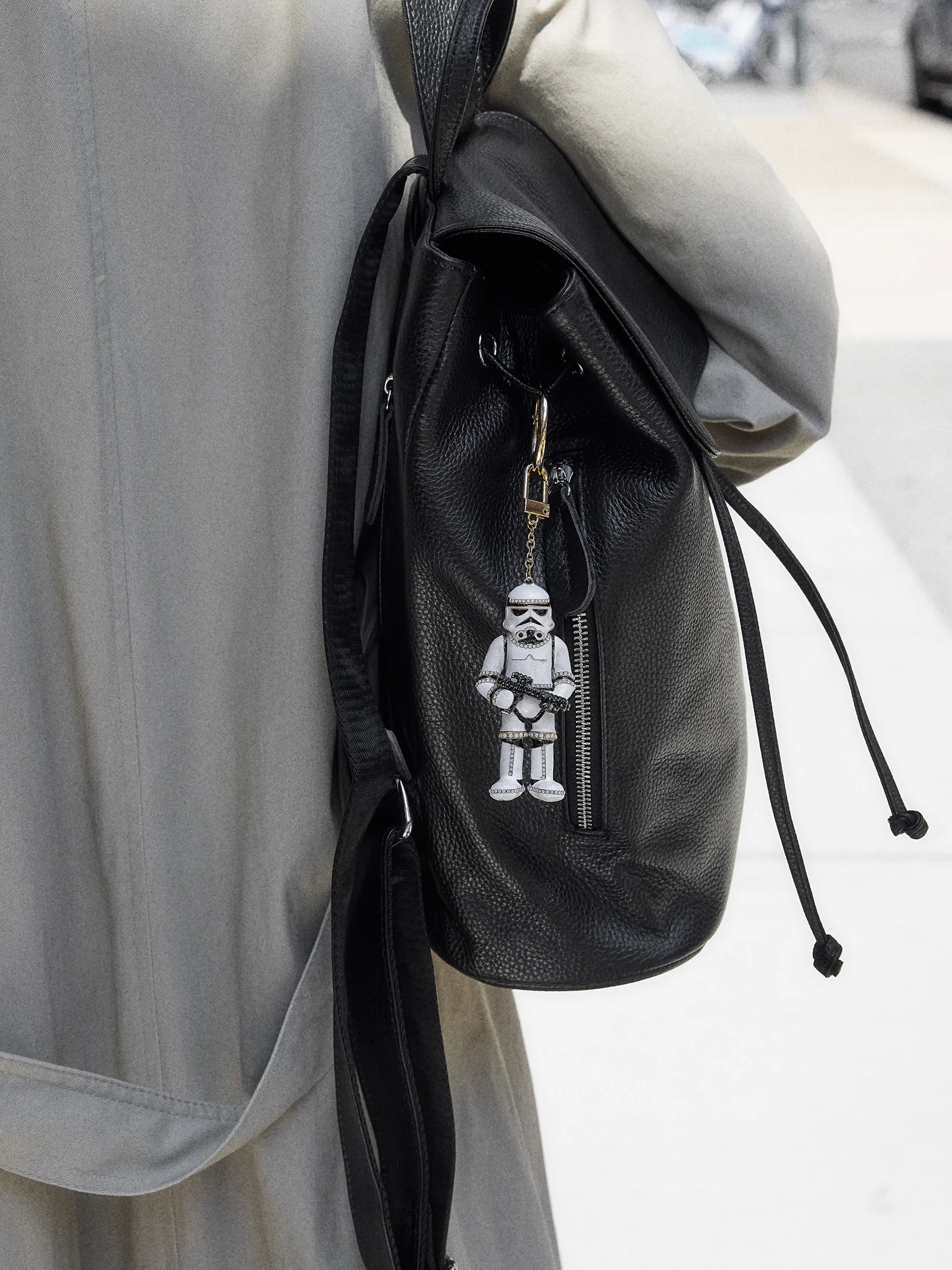 STAR WARS™ Stormtrooper™ Bag Charm - Stormtrooper - Image 2