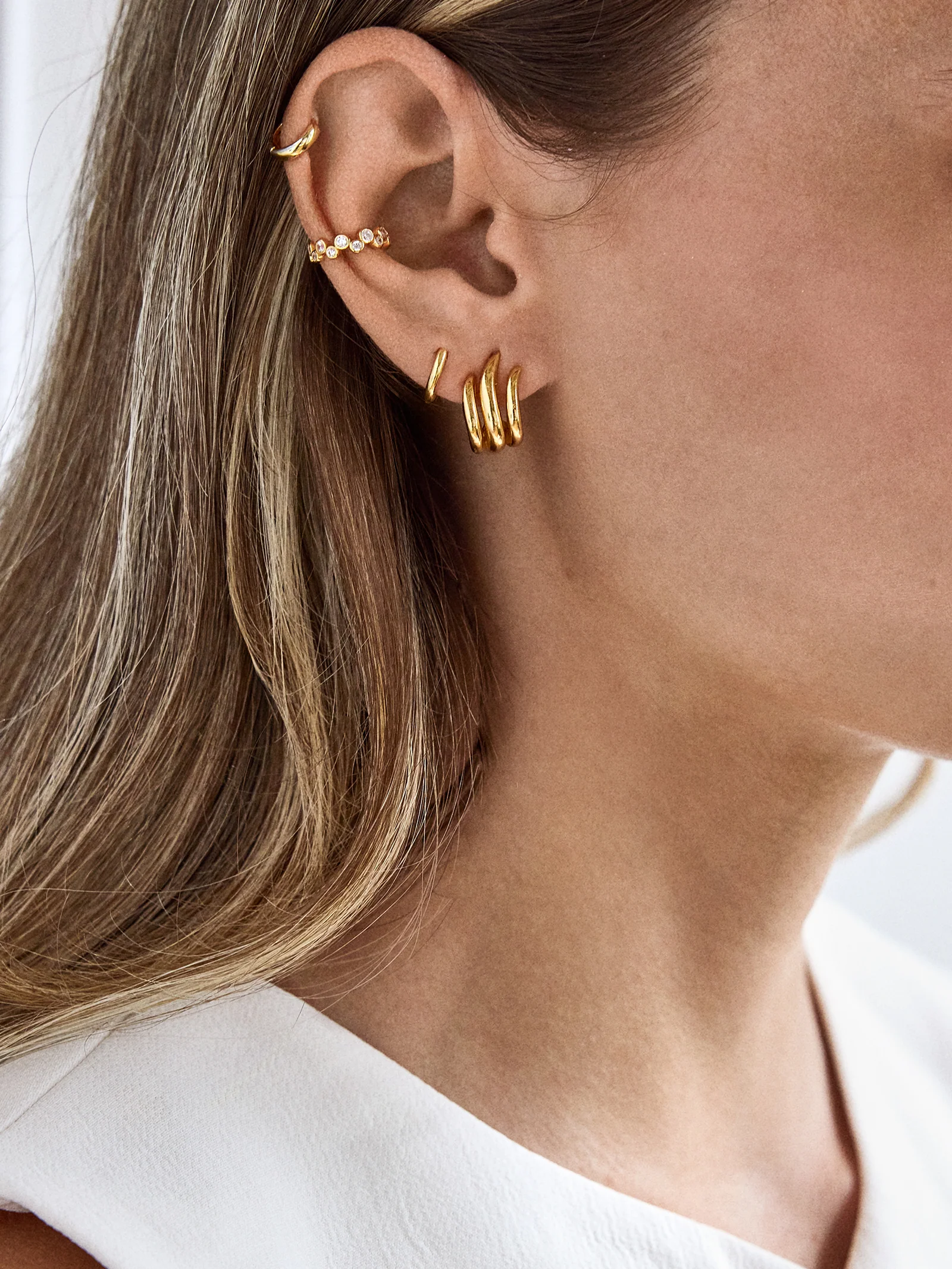 Wren 18K Gold Ear Cuff - Gold/Pavé - Image 2